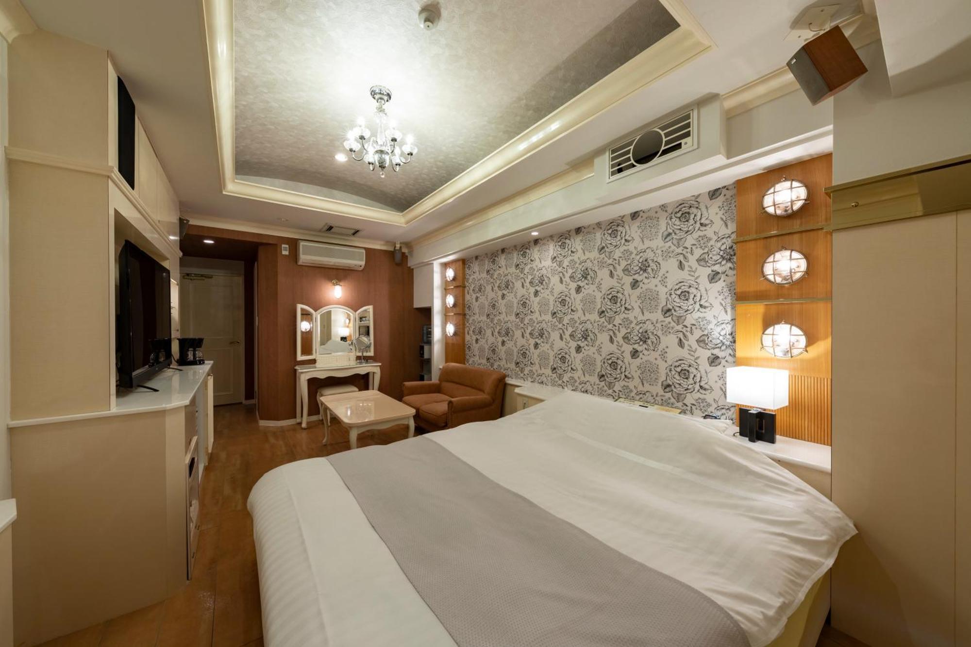 Hotel Luna Sendai -Adult Only Экстерьер фото