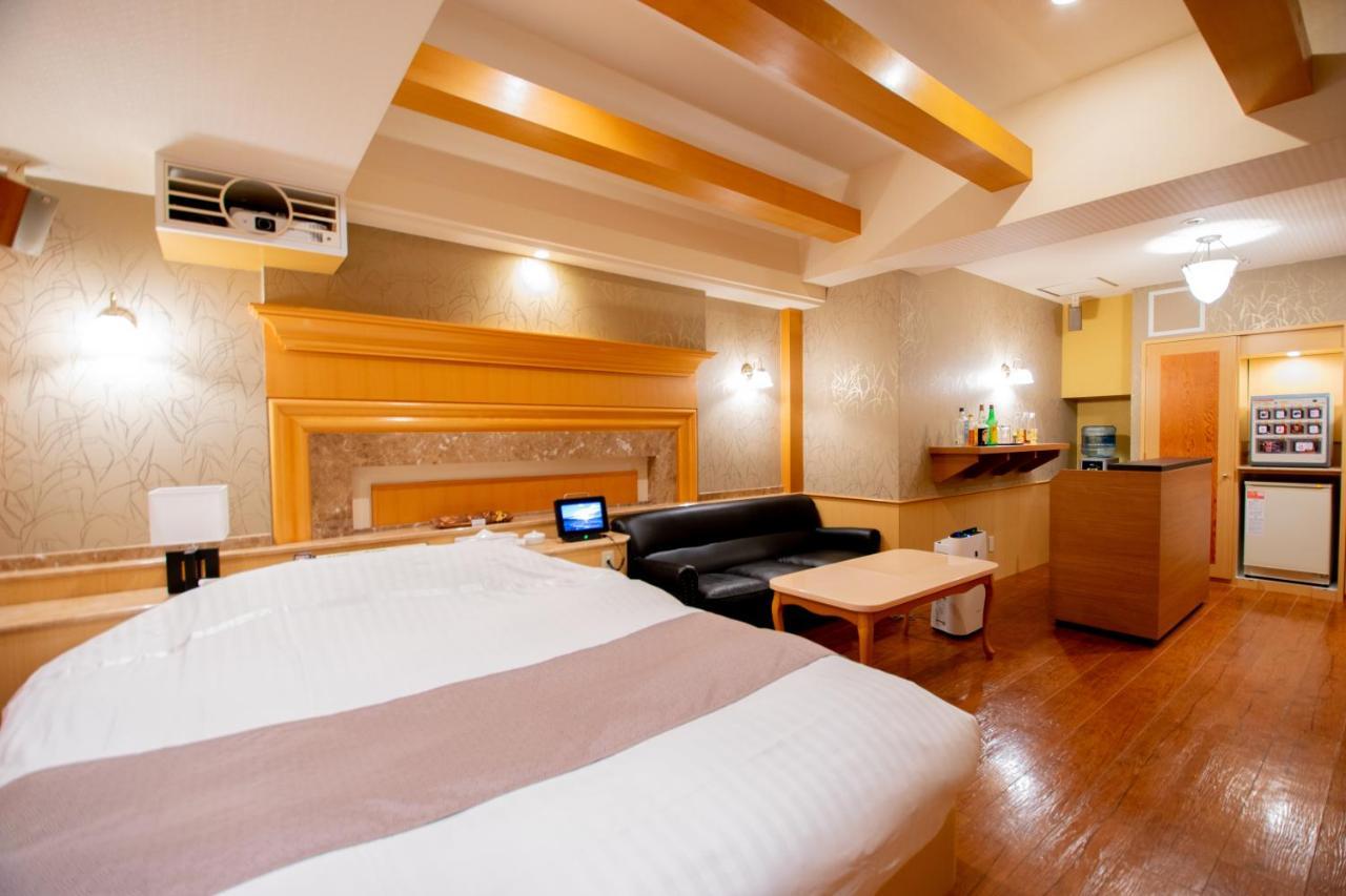 Hotel Luna Sendai -Adult Only Экстерьер фото